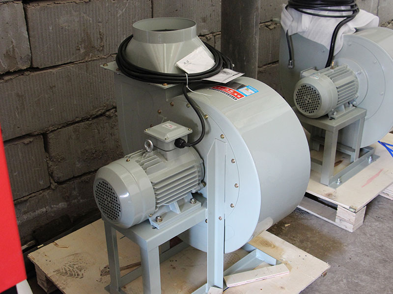 山東激光切割加工廠家設備展示