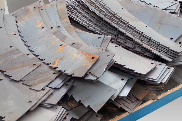 山東激光切割機中聚焦鏡片如何保養(yǎng)？