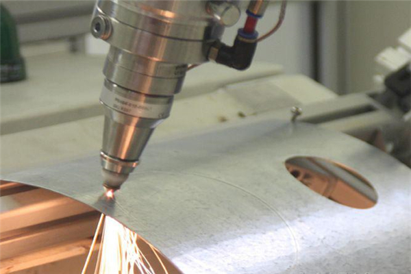 濟南不銹鋼加工中板件生銹的原理分析！